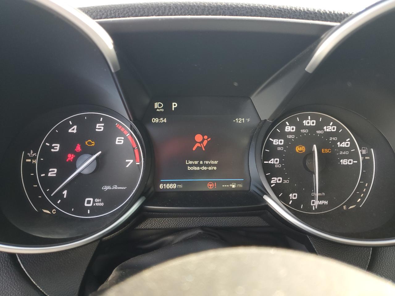 2018 Alfa Romeo Giulia VIN ZARFAEBN3J7566343 Copart auction photo, front end / side damage thumbnail 9