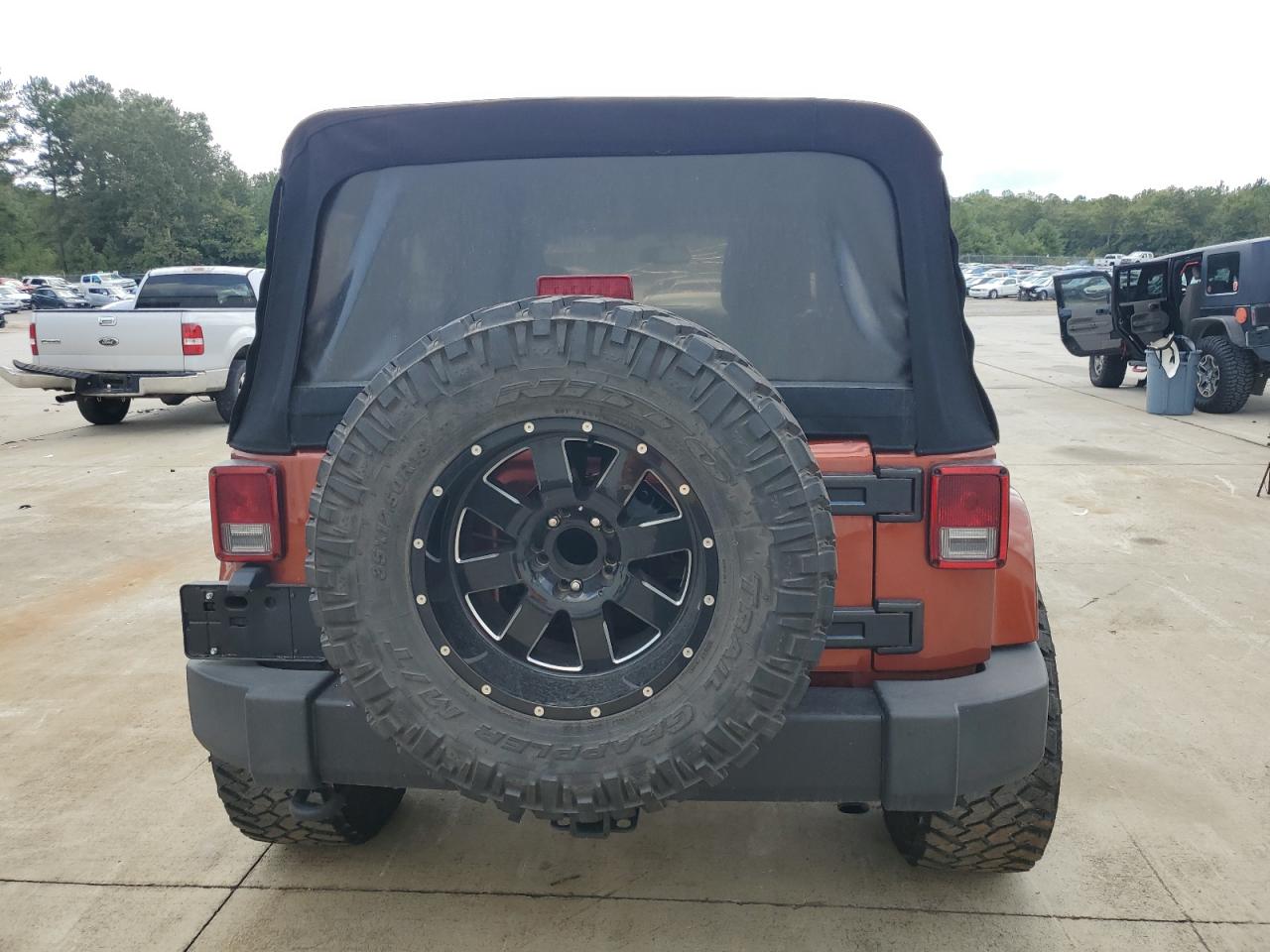 2014 Jeep Wrangler VIN 1C4BJWEG4EL273317 Copart auction photo, front end damage thumbnail 6