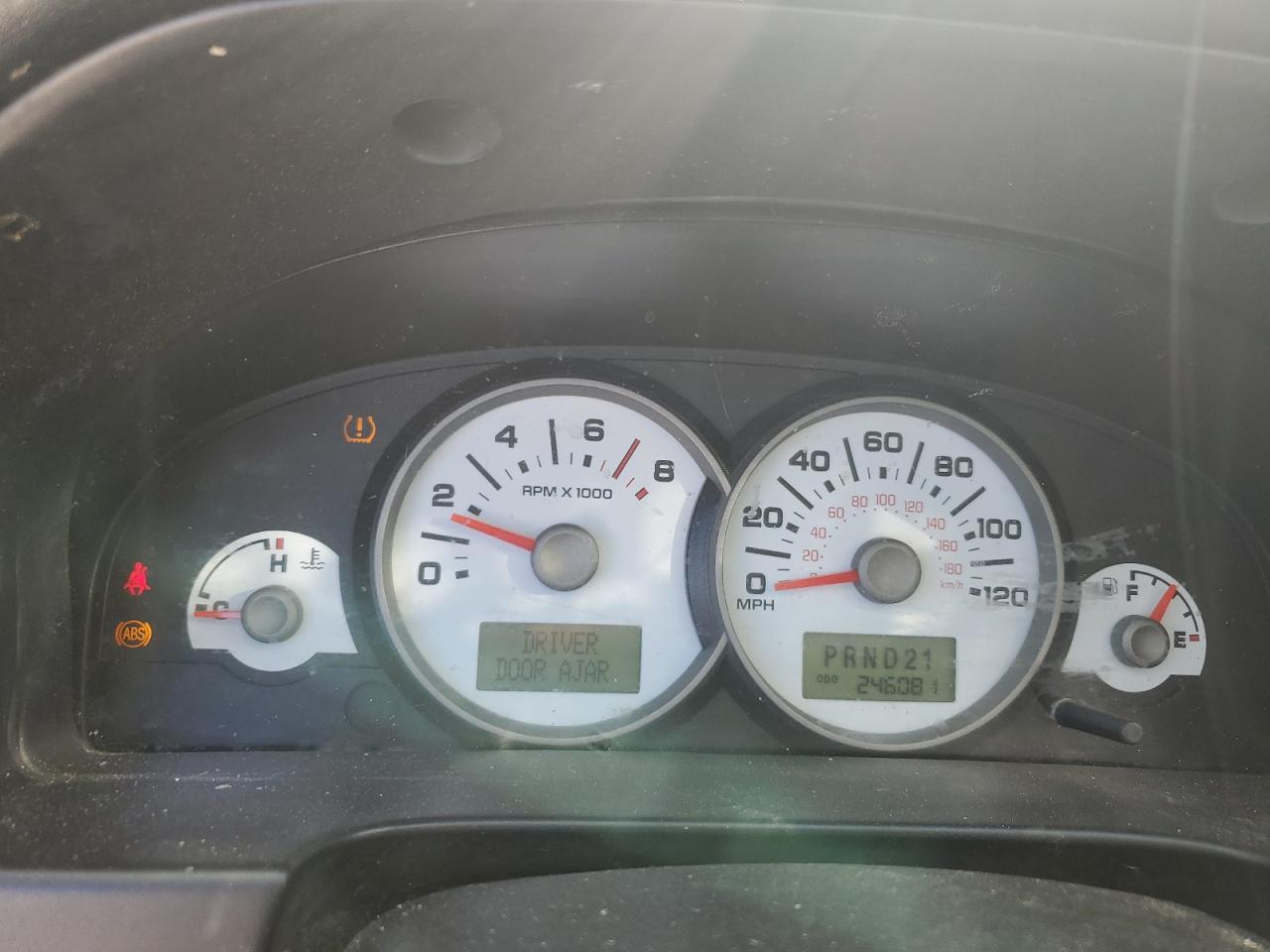 2007 Ford Escape VIN 1FMYU04147KA12348 Copart auction photo, all over damage thumbnail 9