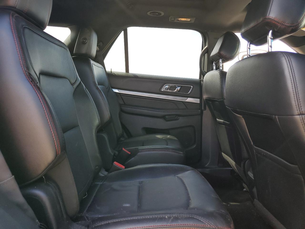 2016 Ford Explorer VIN 1FM5K8GT2GGB61851 Copart auction photo, front end / side damage thumbnail 11