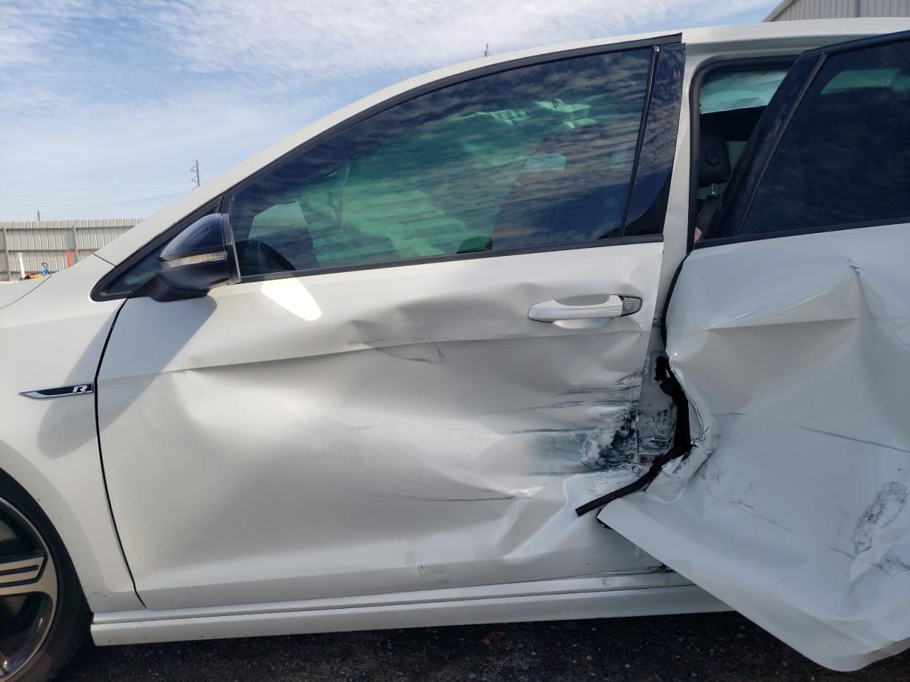 2016 Volkswagen Golf VIN WVWLF7AU3GW176814 Copart auction photo, side damage thumbnail 7