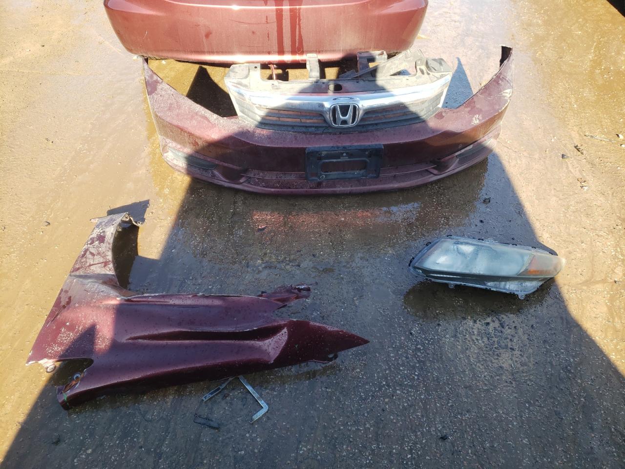 2012 Honda Civic VIN 19XFB2F85CE001556 Copart auction photo, front end damage thumbnail 12