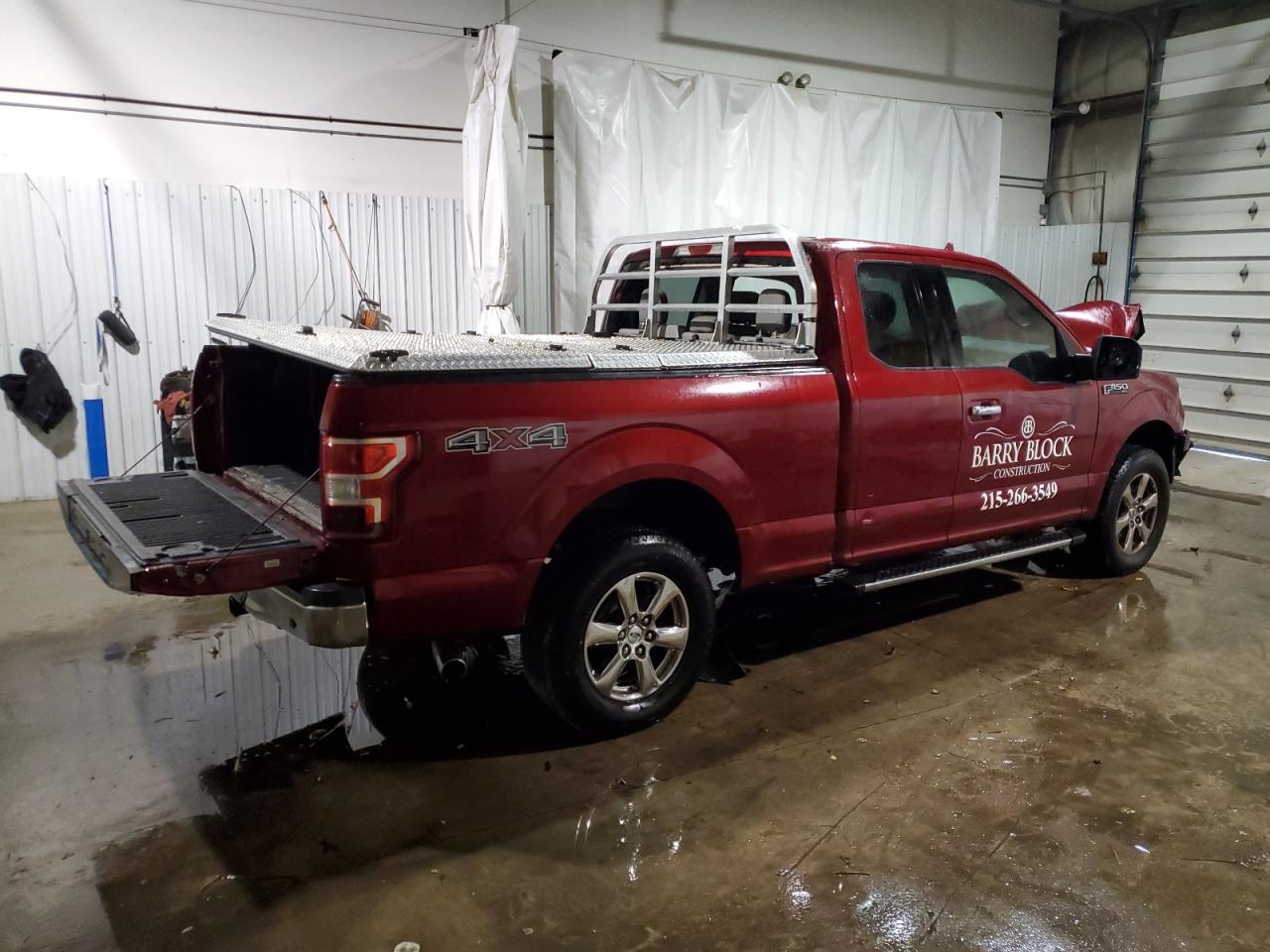 2018 Ford F-150 VIN 1FTFX1E55JKD40475 Copart auction photo, front end / rear end damage thumbnail 3