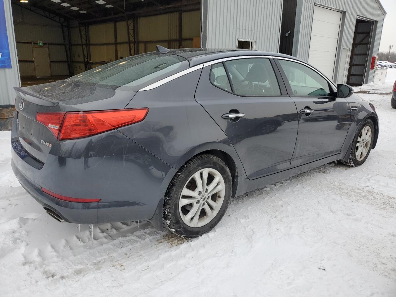 2013 KIA Optima VIN KNAGN4A64D5375583 Copart auction photo, front end / side damage thumbnail 3