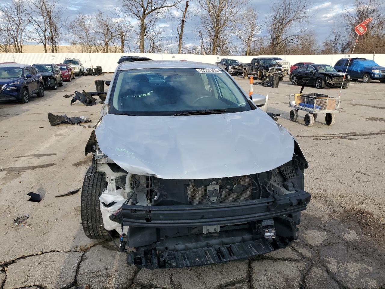 2019 Nissan Sentra VIN 3N1AB7AP2KY433821 Copart auction photo, front end damage thumbnail 5