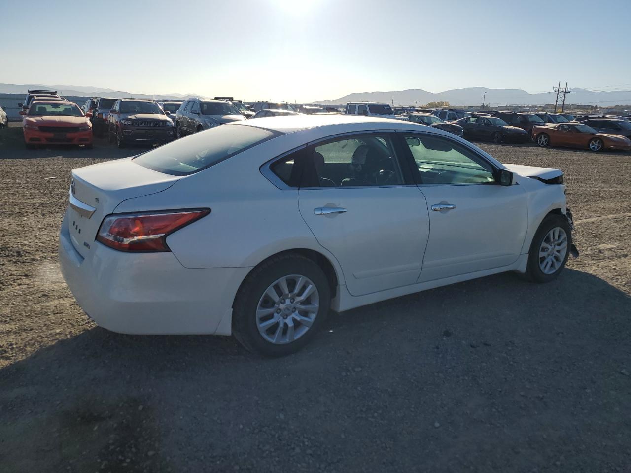 2014 Nissan Altima VIN 1N4AL3AP3EN357035 Copart auction photo, front end / minor dent/scratches damage thumbnail 3