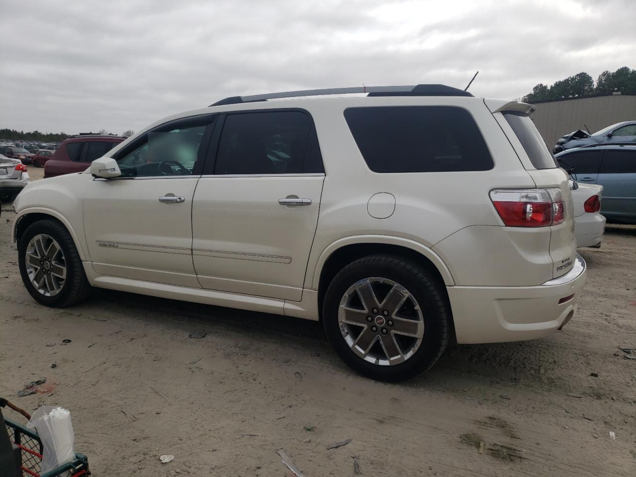 2012 GMC Acadia VIN 1GKKRTEDXCJ140717 Copart auction photo, front end damage thumbnail 2