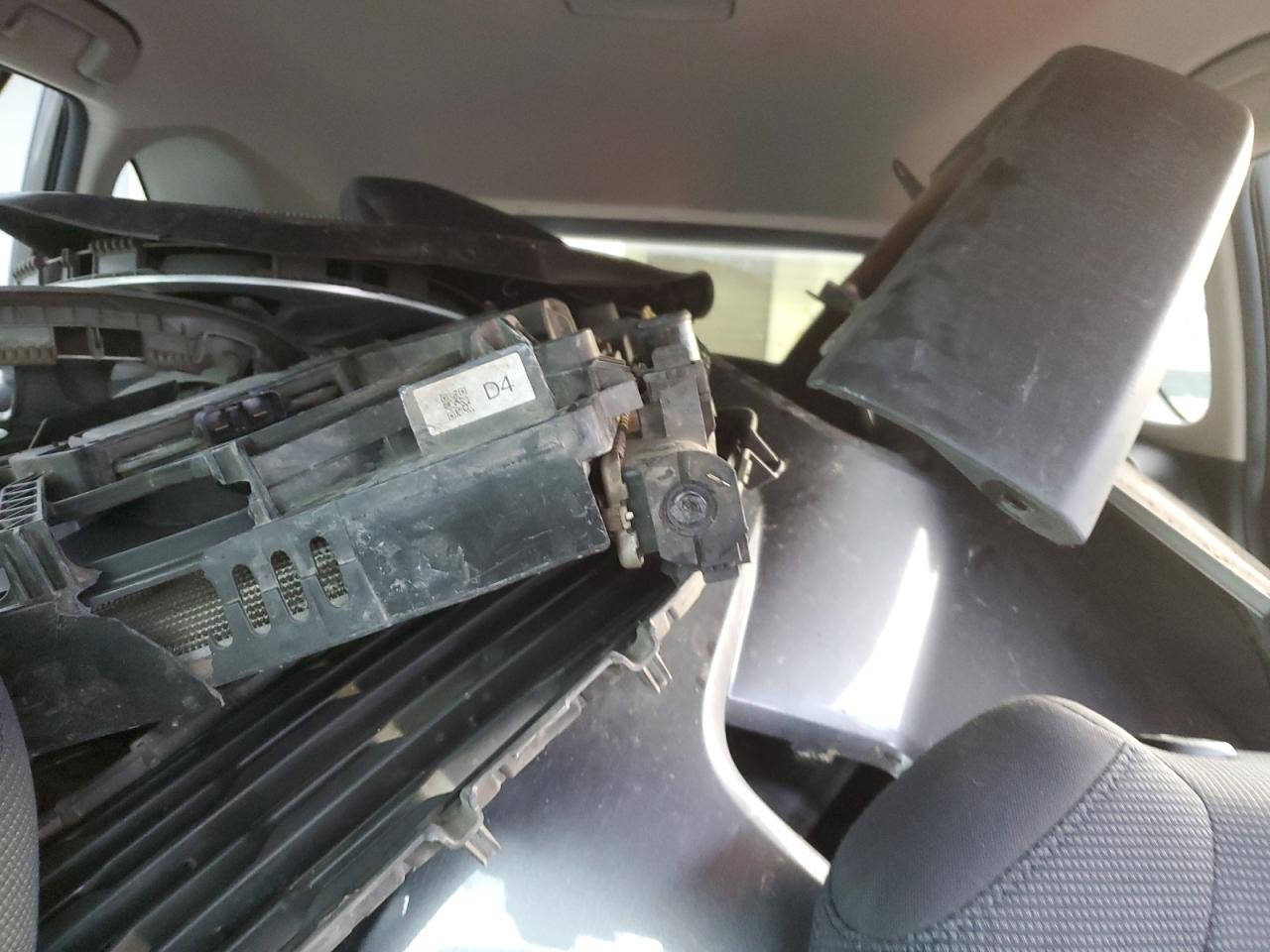 2022 Toyota RAV 4 VIN 2T3G1RFV8NC304488 Copart auction photo, front end / side damage thumbnail 10
