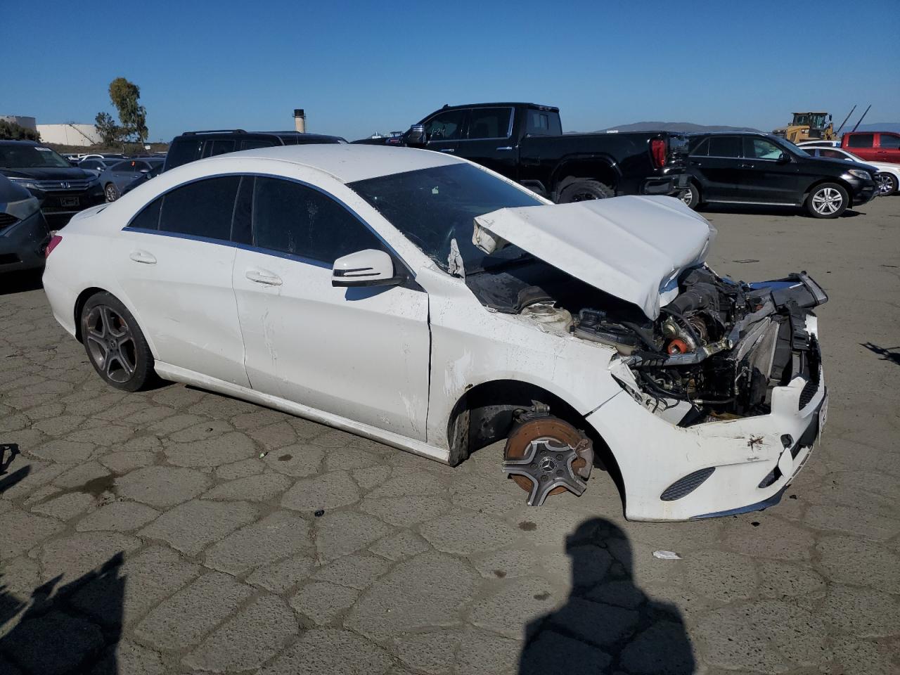 2019 Mercedes-Benz CLA-klasse VIN WDDSJ4EB4KN721361 Copart auction photo, frame damage / front end damage thumbnail 4