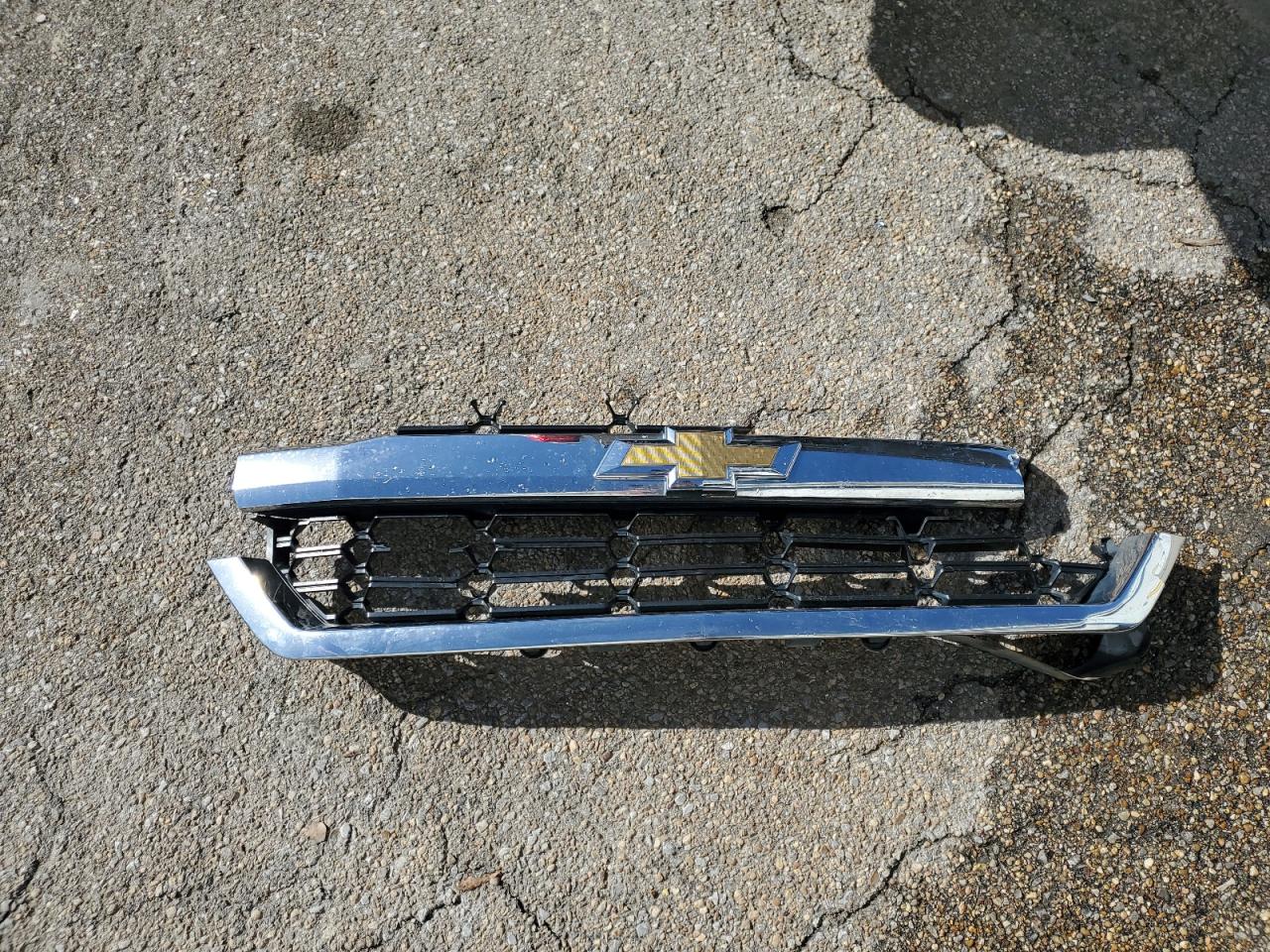 2017 Chevrolet Silverado VIN 3GCPCREC4HG157891 Copart auction photo, front end / side damage thumbnail 12