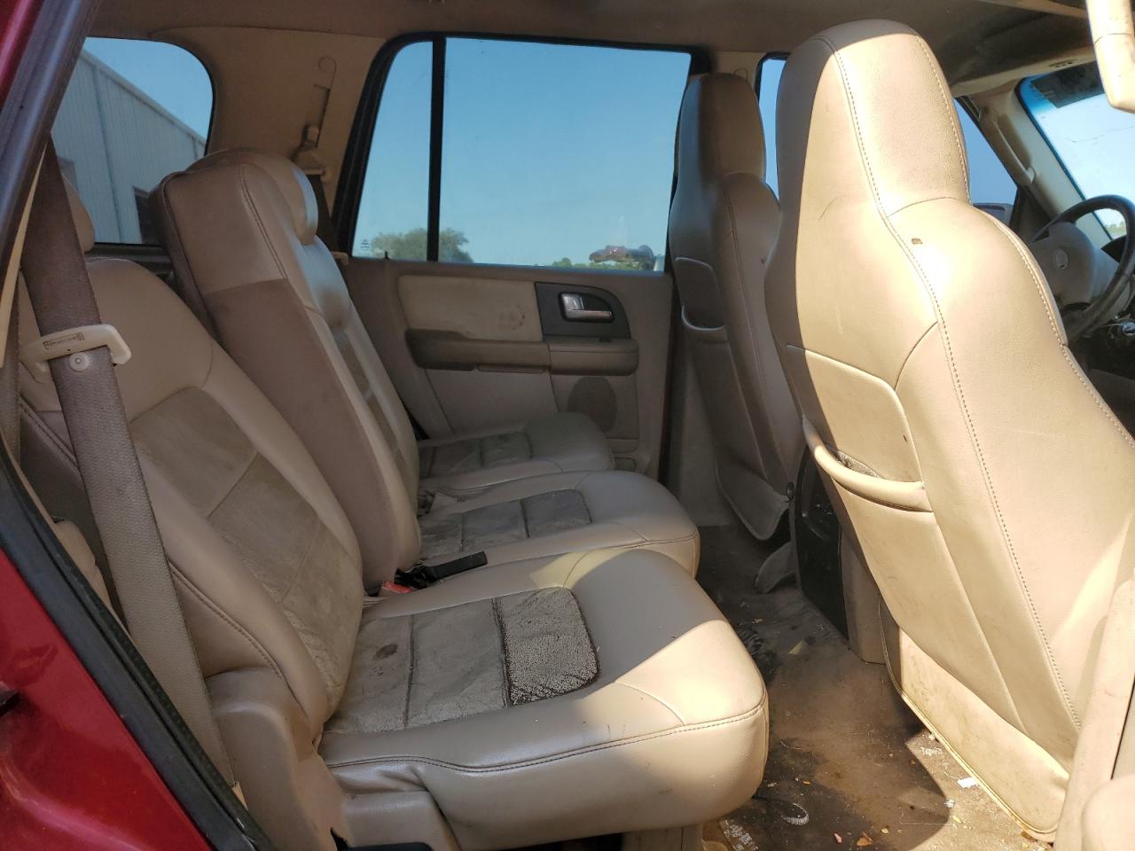 2004 Ford Expedition VIN 1FMRU17W84LB00147 Copart auction photo, front end / rear end damage thumbnail 11