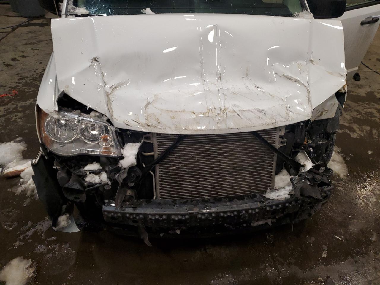 2019 Dodge Caravan VIN 2C4RDGBG9KR551440 Copart auction photo, front end damage thumbnail 13