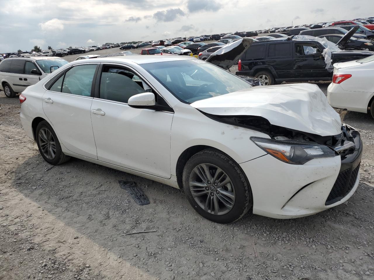 2017 Toyota Camry VIN 4T1BF1FK0HU333742 Copart auction photo, front end damage thumbnail 4