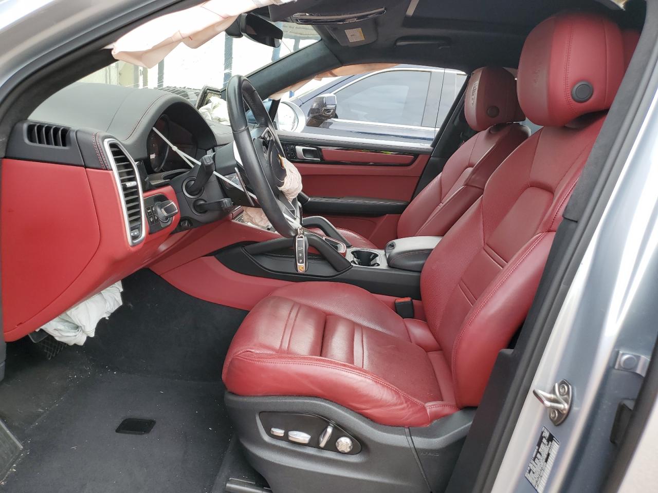 2019 Porsche Cayenne VIN WP1AA2AY1KDA10239 Copart auction photo, front end / side damage thumbnail 7