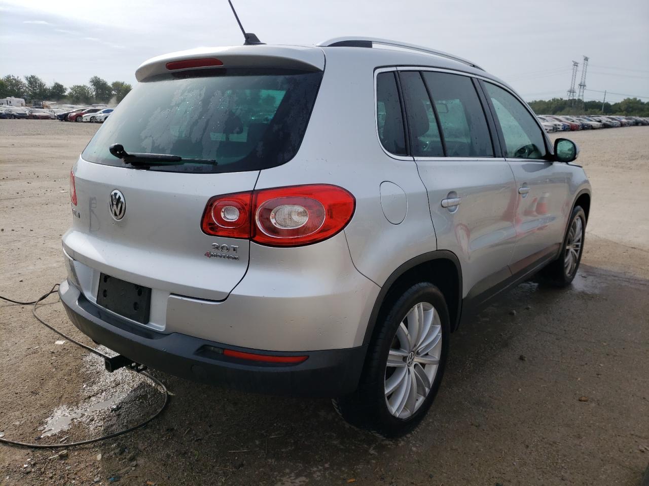 2011 Volkswagen Tiguan VIN WVGBV7AX9BW509353 Copart auction photo, front end / mechanical damage thumbnail 3