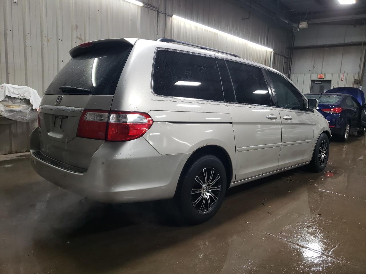 2006 Honda Odyssey VIN 5FNRL38886B012031 Copart auction photo, front end damage thumbnail 3