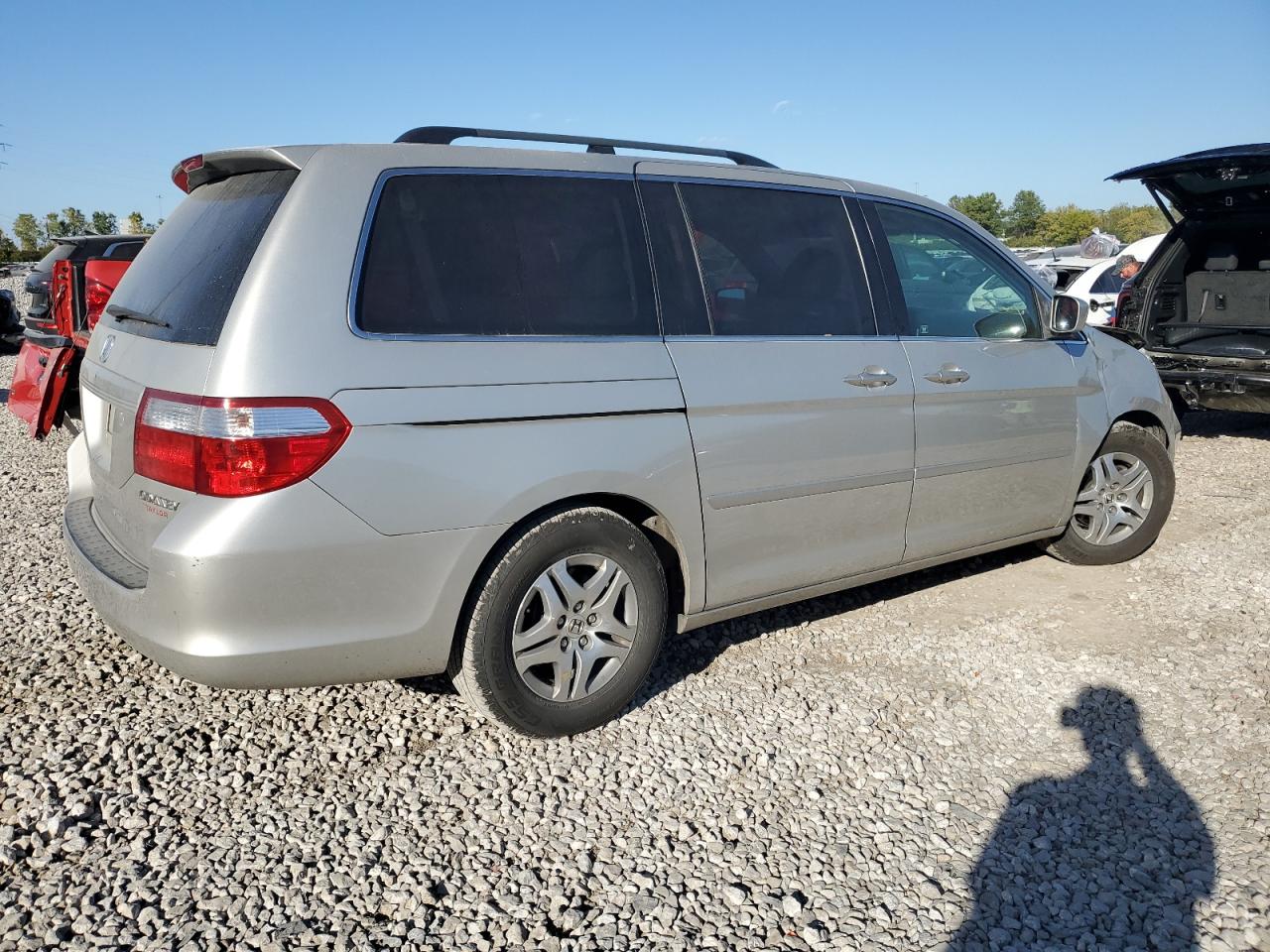 2005 Honda Odyssey VIN 5FNRL38665B415101 Copart auction photo, front end damage thumbnail 3
