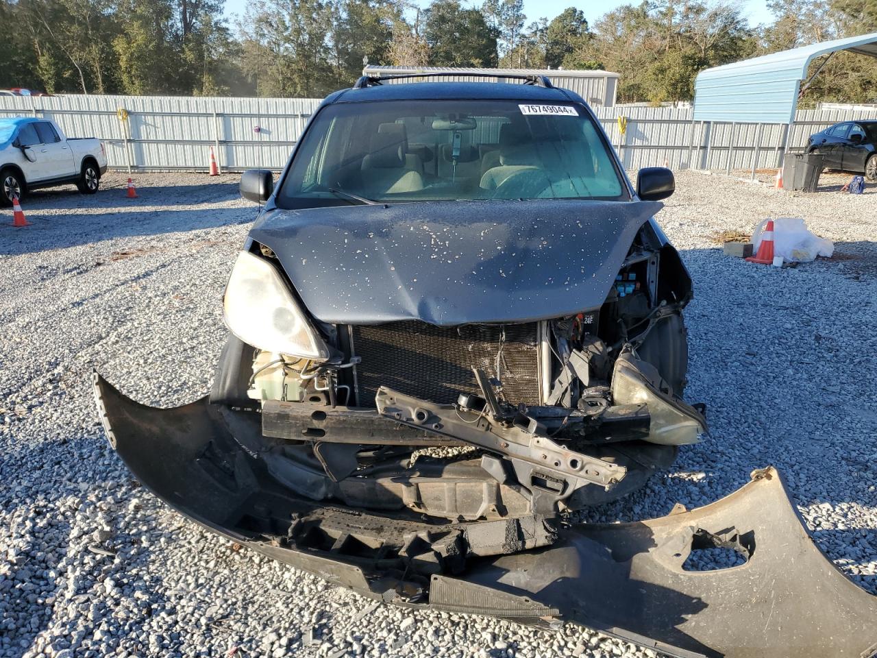 2009 Toyota Sienna VIN 5TDZK23C79S244712 Copart auction photo, front end damage thumbnail 5