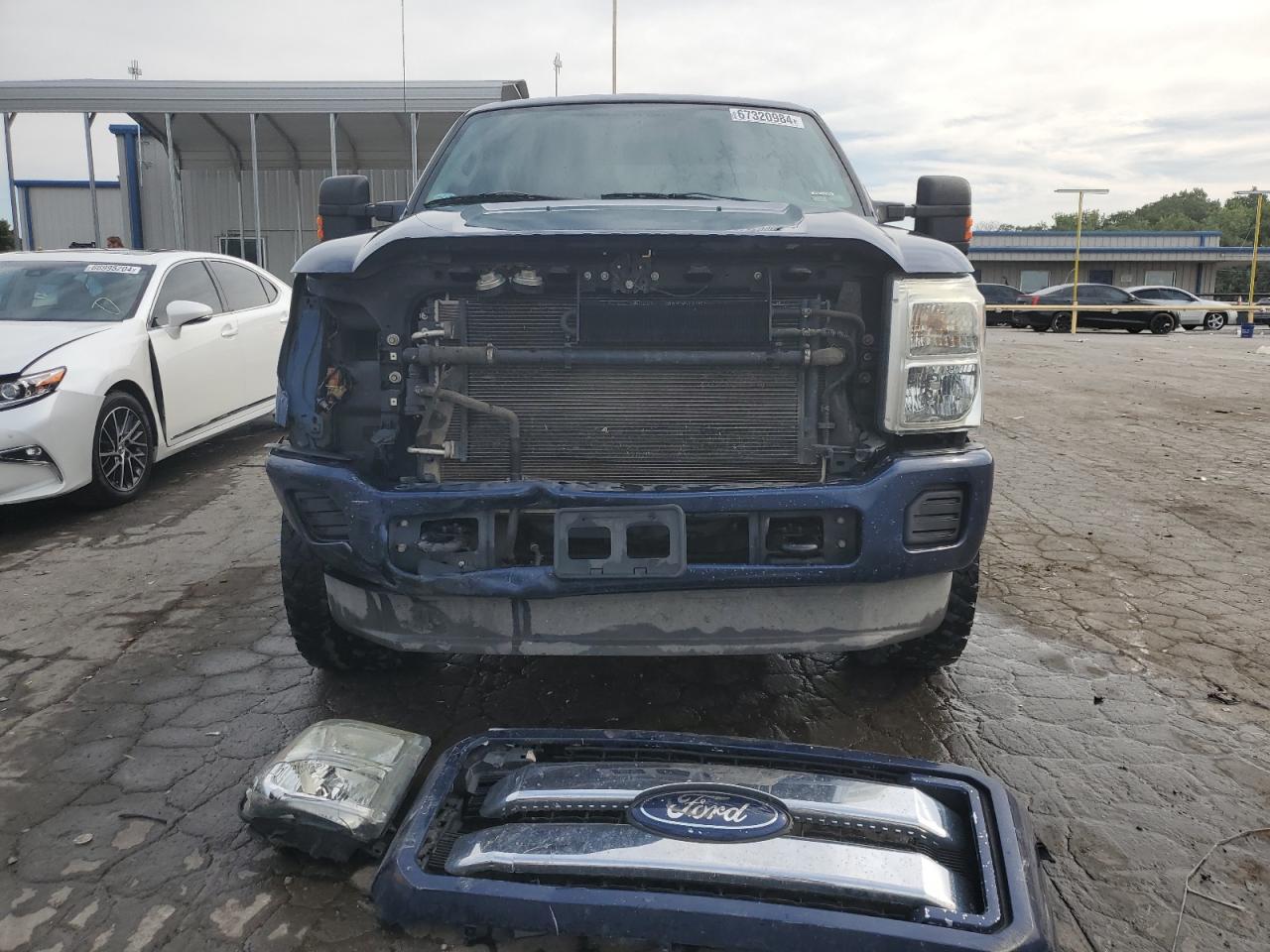 2011 Ford F250 VIN 1FT7W2BTXBEC44549 Copart auction photo, front end / minor dent/scratches damage thumbnail 5