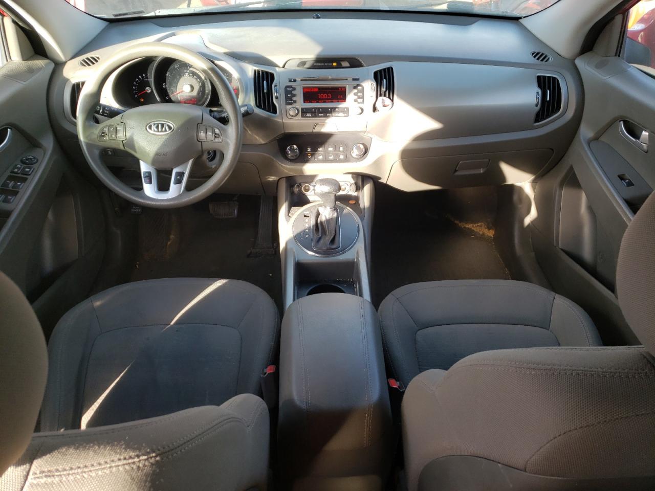 2011 KIA Sportage VIN KNDPBCA2XB7045015 Copart auction photo, vandalism damage thumbnail 8