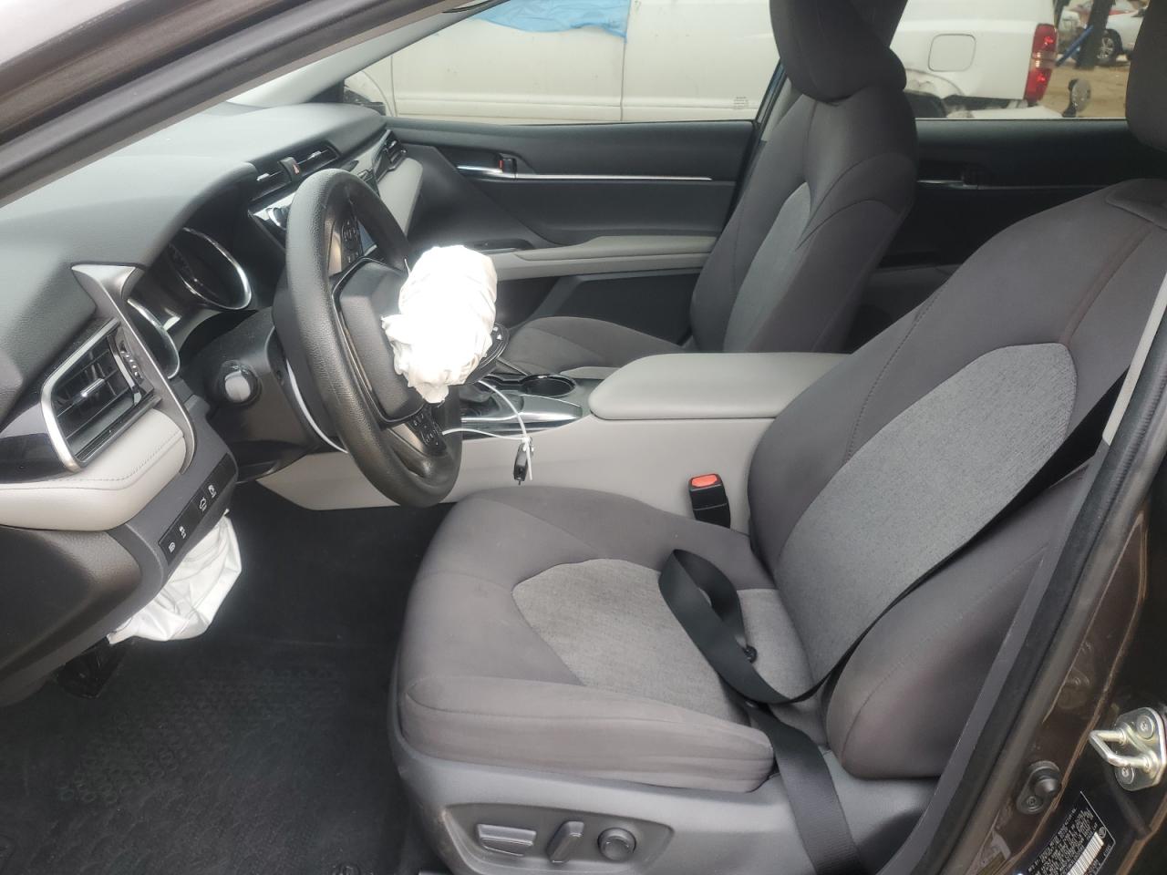 2020 Toyota Camry VIN 4T1C11AKXLU932599 Copart auction photo, front end damage thumbnail 7