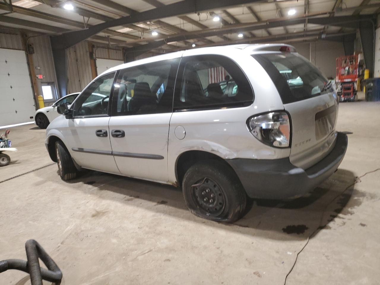 2004 Dodge Caravan VIN 1D4GP25B54B515203 Copart auction photo, side damage thumbnail 2