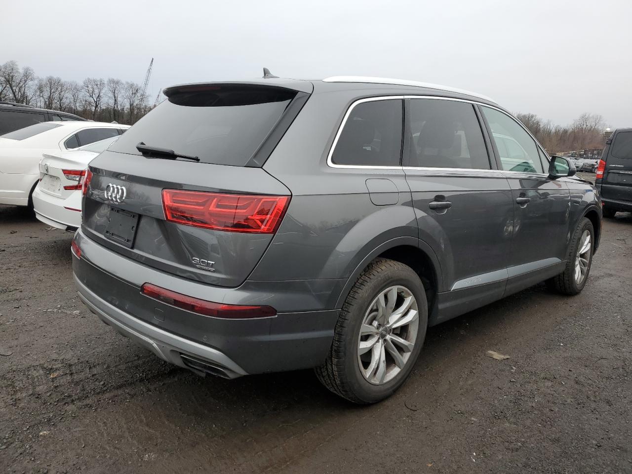 2018 Audi Q7 VIN WA1LAAF70JD034139 Copart auction photo, front end damage thumbnail 3