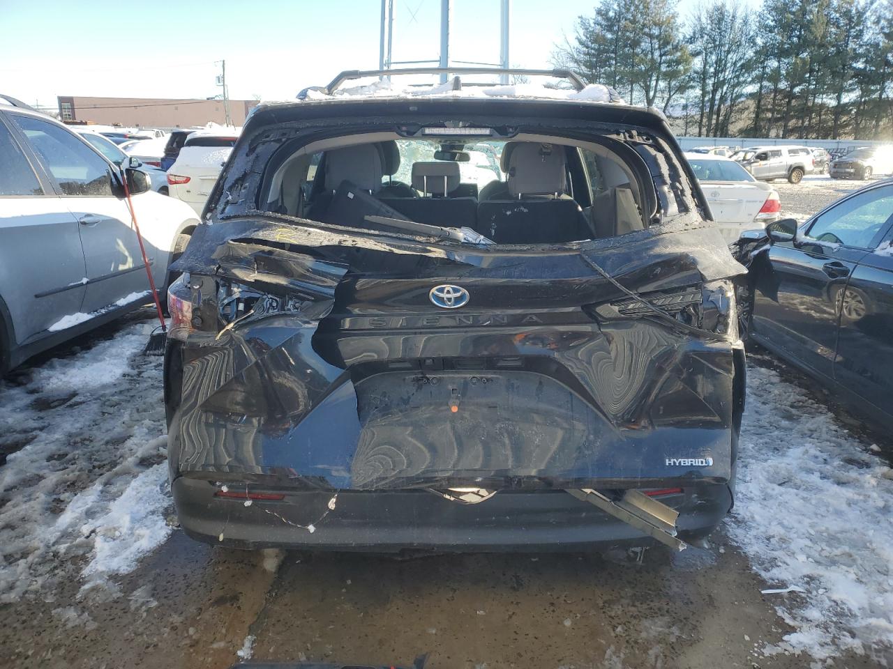 2024 Toyota Sienna VIN 5TDBRKEC3RS187385 Copart auction photo, rear end / undercarriage damage thumbnail 6
