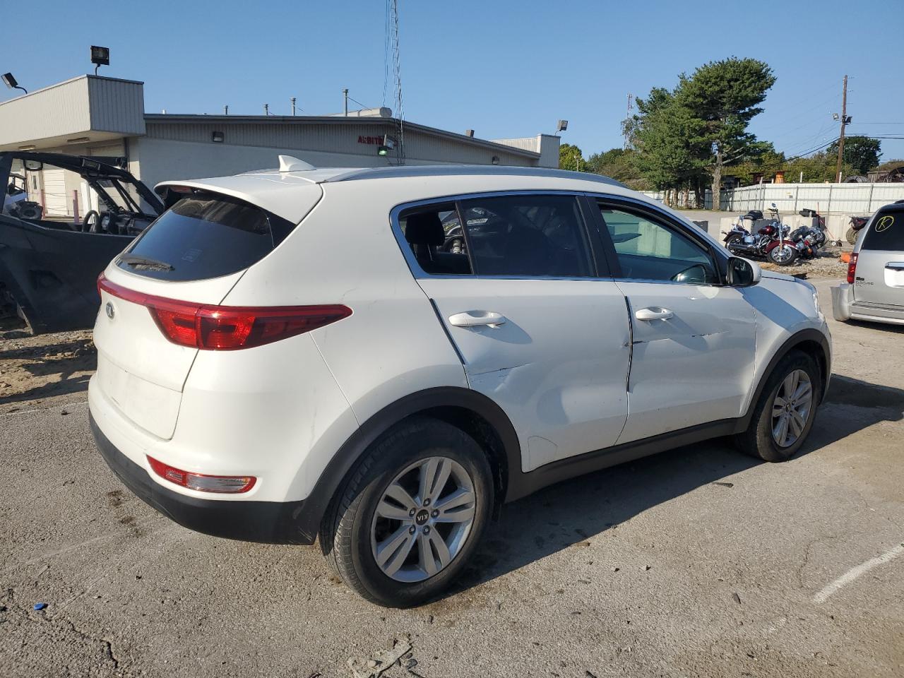 2017 KIA Sportage VIN KNDPM3AC2H7298583 Copart auction photo, all over damage thumbnail 3
