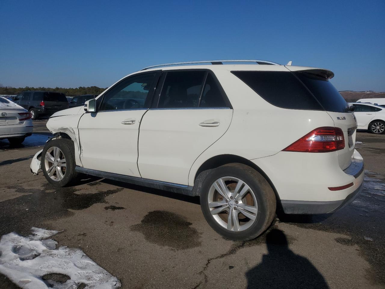 2013 Mercedes-Benz M-klasse VIN 4JGDA5HB9DA201117 Copart auction photo, front end / minor dent/scratches damage thumbnail 2