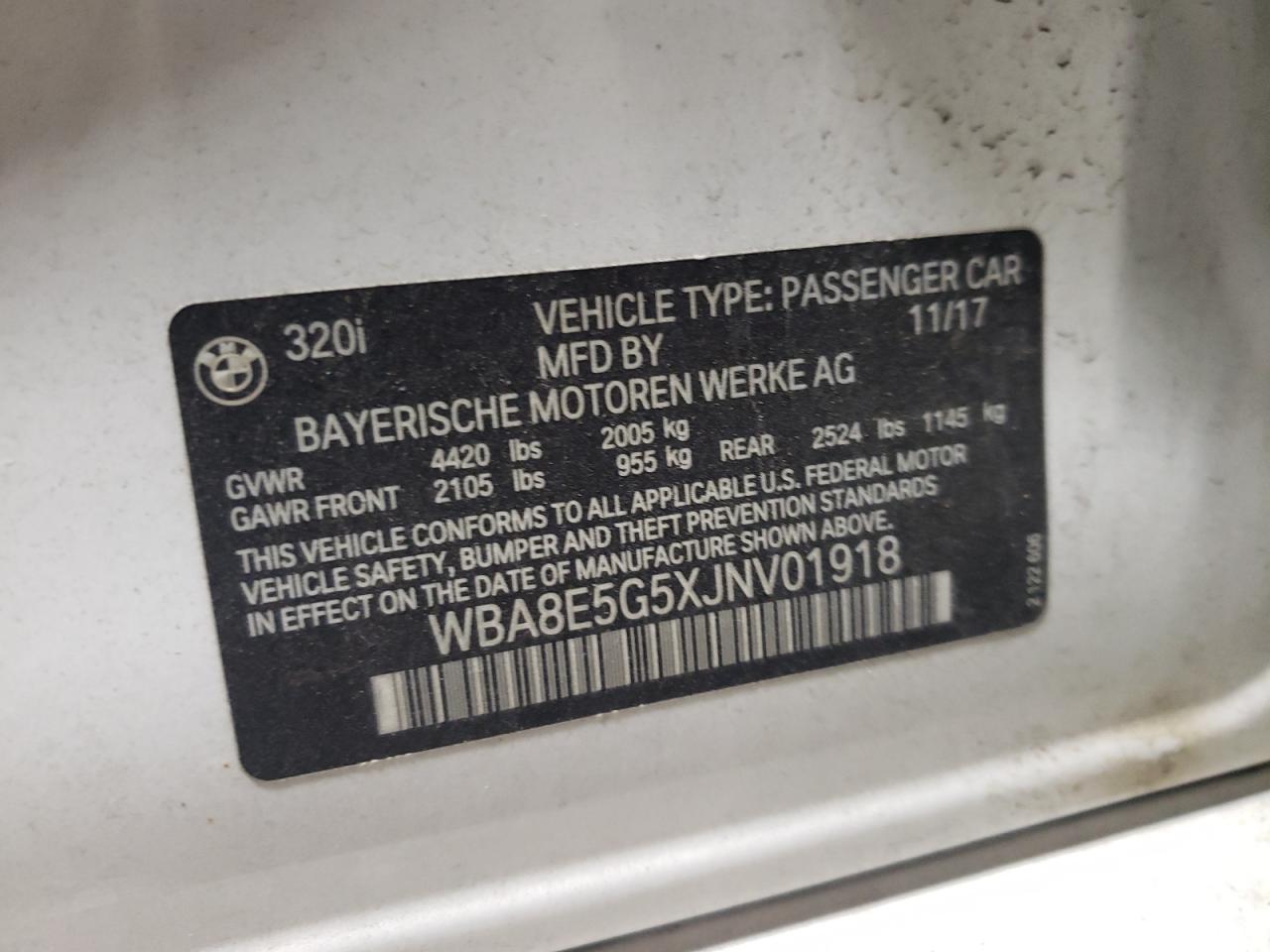 2018 BMW 3er VIN WBA8E5G5XJNV01918 Copart auction photo, front end damage thumbnail 12