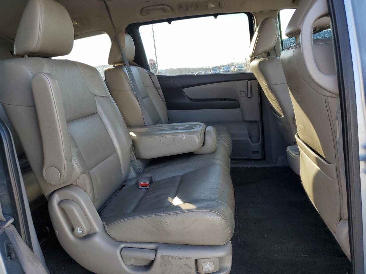 2011 Honda Odyssey VIN 5FNRL5H69BB011636 Copart auction photo, rear end / front end damage thumbnail 11