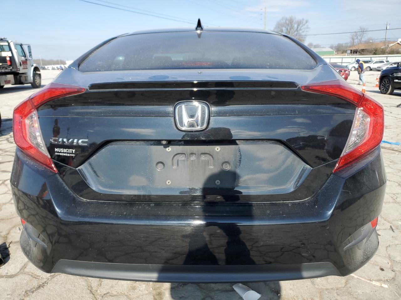 2017 Honda Civic VIN 19XFC1F39HE000882 Copart auction photo, front end / side damage thumbnail 6