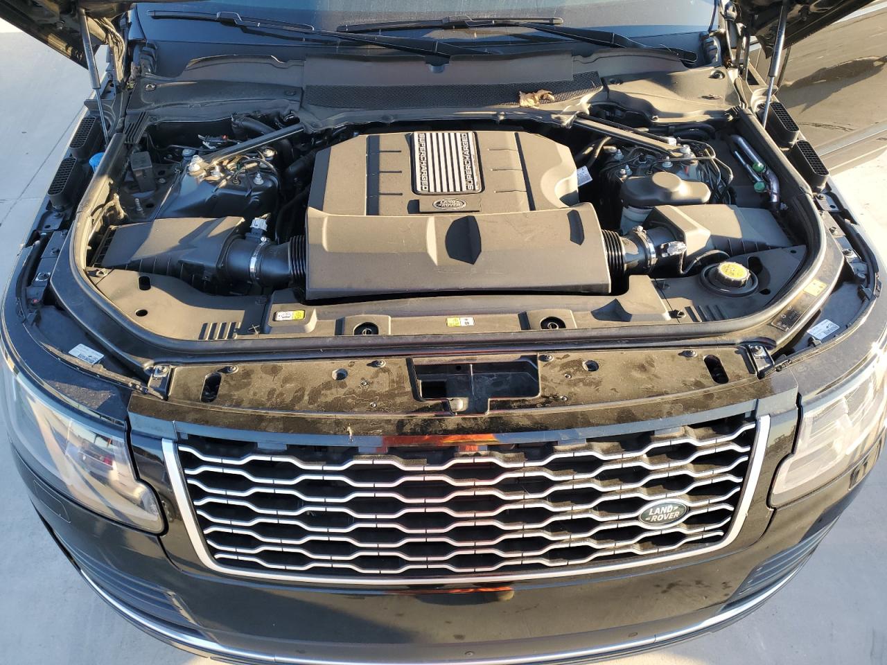 2019 Land Rover Range Rover VIN SALGS2REXKA562013 Copart auction photo, side damage thumbnail 12