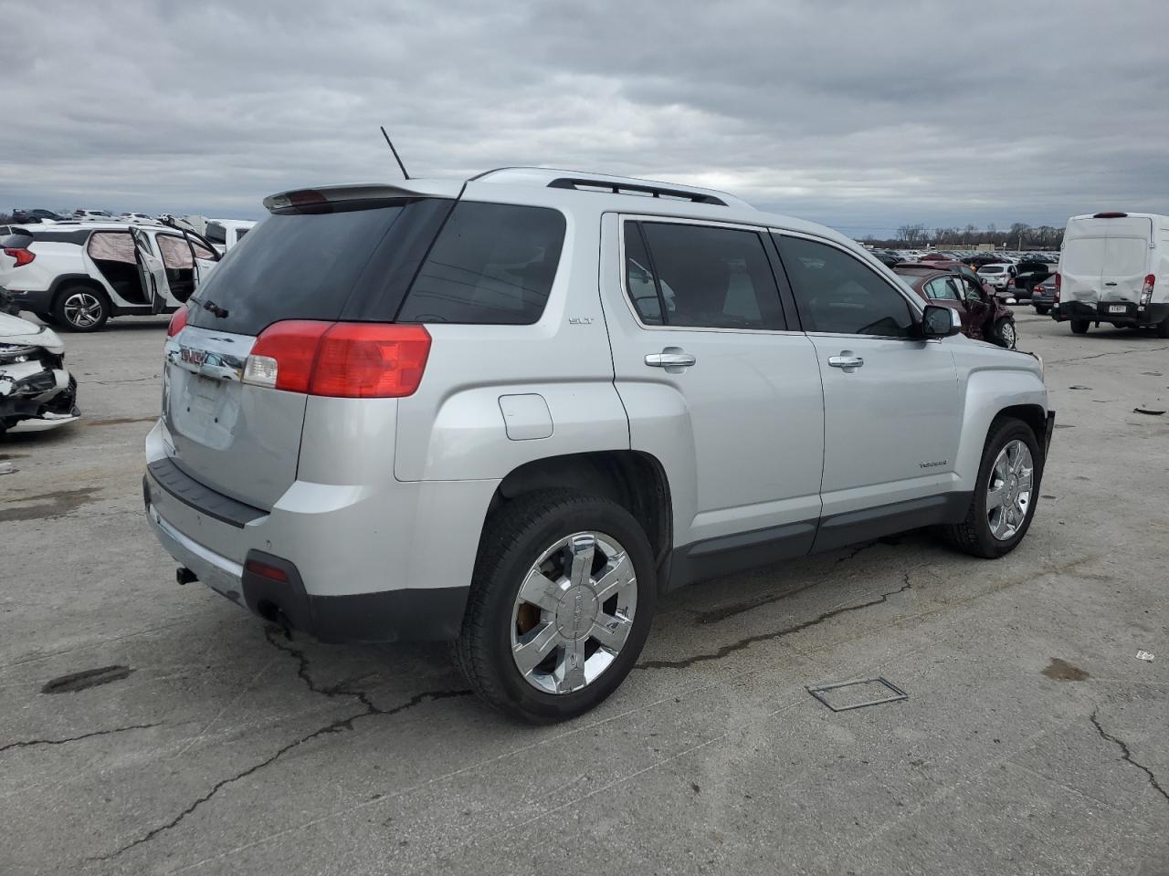 2015 GMC Terrain VIN 2GKFLTE3XF6179156 Copart auction photo, front end damage thumbnail 3