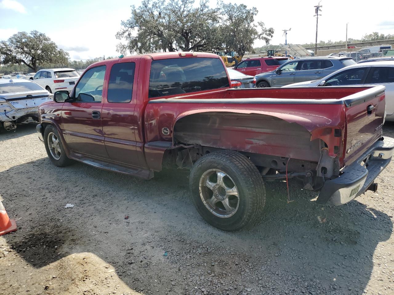 2004 Chevrolet Silverado VIN 1GCEC19T94Z277554 Copart auction photo, side damage thumbnail 2