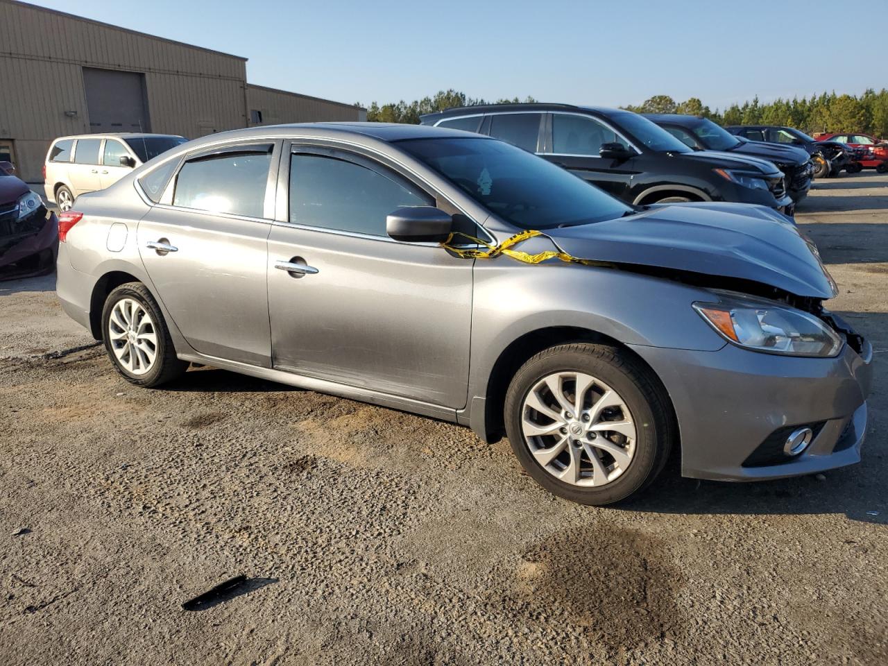 2017 Nissan Sentra VIN 3N1AB7AP4HY410663 Copart auction photo, front end / minor dent/scratches damage thumbnail 4