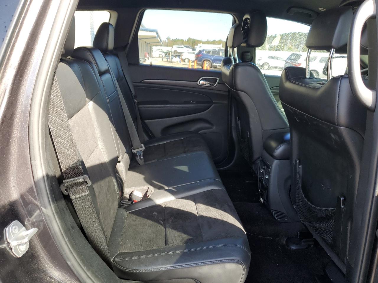 2017 Jeep Grand Cherokee VIN 1C4RJEAG4HC868641 Copart auction photo, rear end damage thumbnail 11