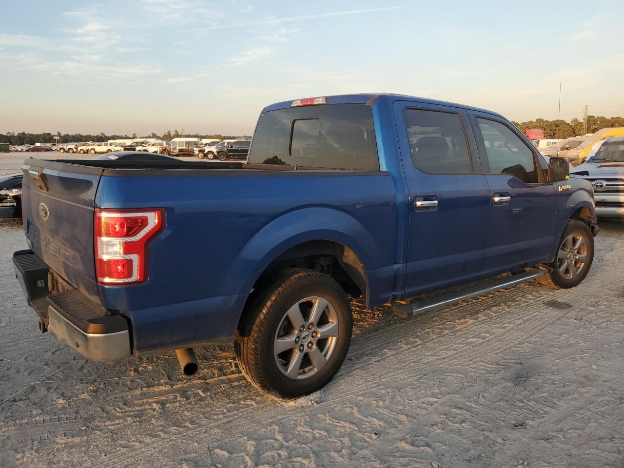 2018 Ford F-150 VIN 1FTEW1C58JKG03396 Copart auction photo, front end damage thumbnail 3