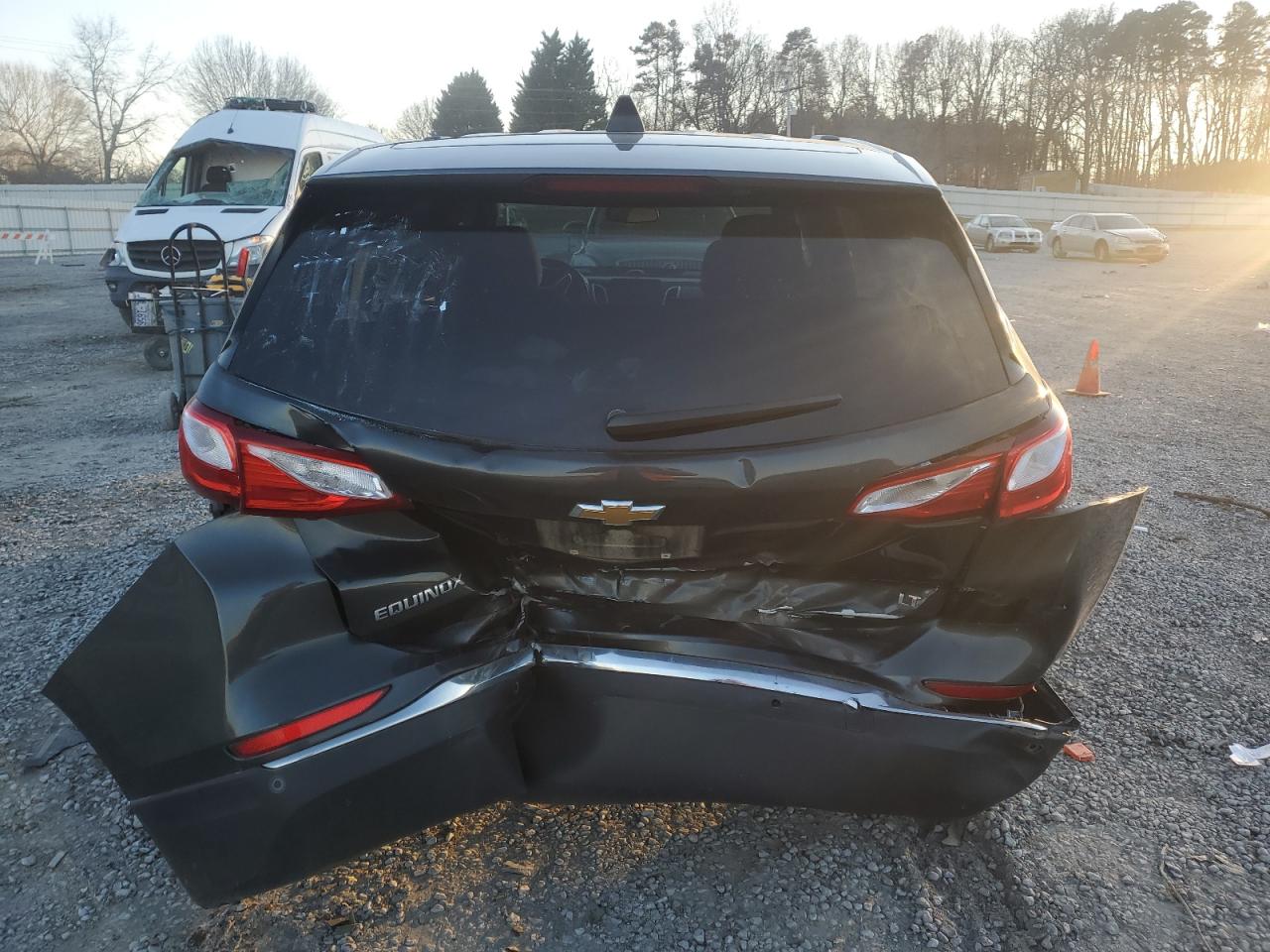 2018 Chevrolet Equinox VIN 3GNAXJEVXJS643550 Copart auction photo, rear end / front end damage thumbnail 6