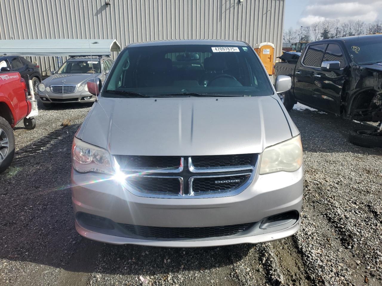 2014 Dodge Caravan VIN 2C4RDGBG2ER451491 Copart auction photo, side damage thumbnail 5