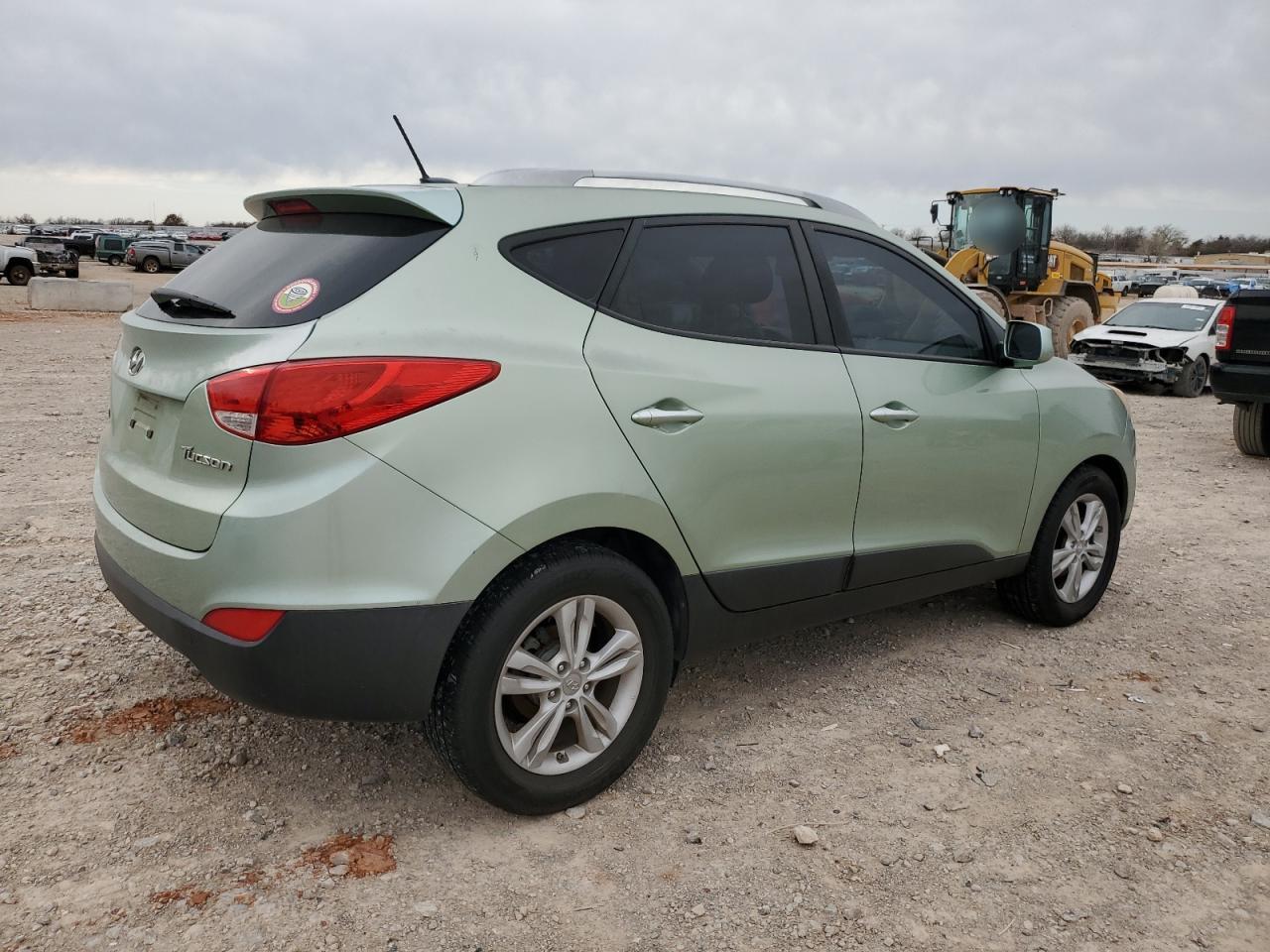 2010 Hyundai Tucson VIN KM8JU3AC8AU088692 Copart auction photo, mechanical / minor dent/scratches damage thumbnail 3