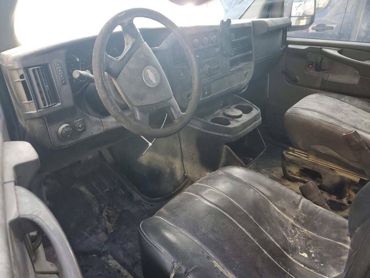 2010 Chevrolet Express VIN 1GB3G2BG4A1124271 Copart auction photo, minor dent/scratches damage thumbnail 8