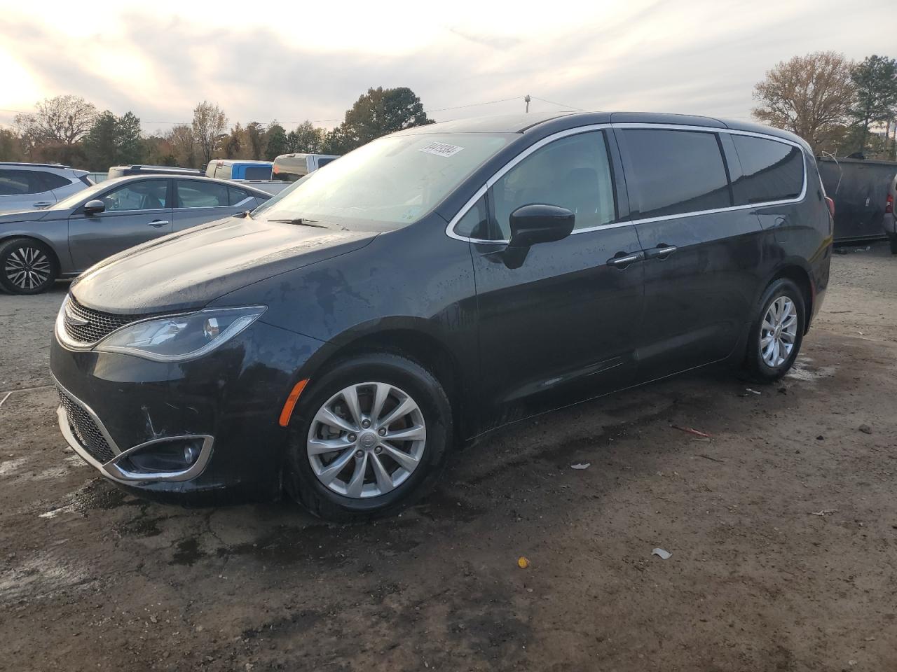 2018 Chrysler Pacifica VIN 2C4RC1FG6JR158097