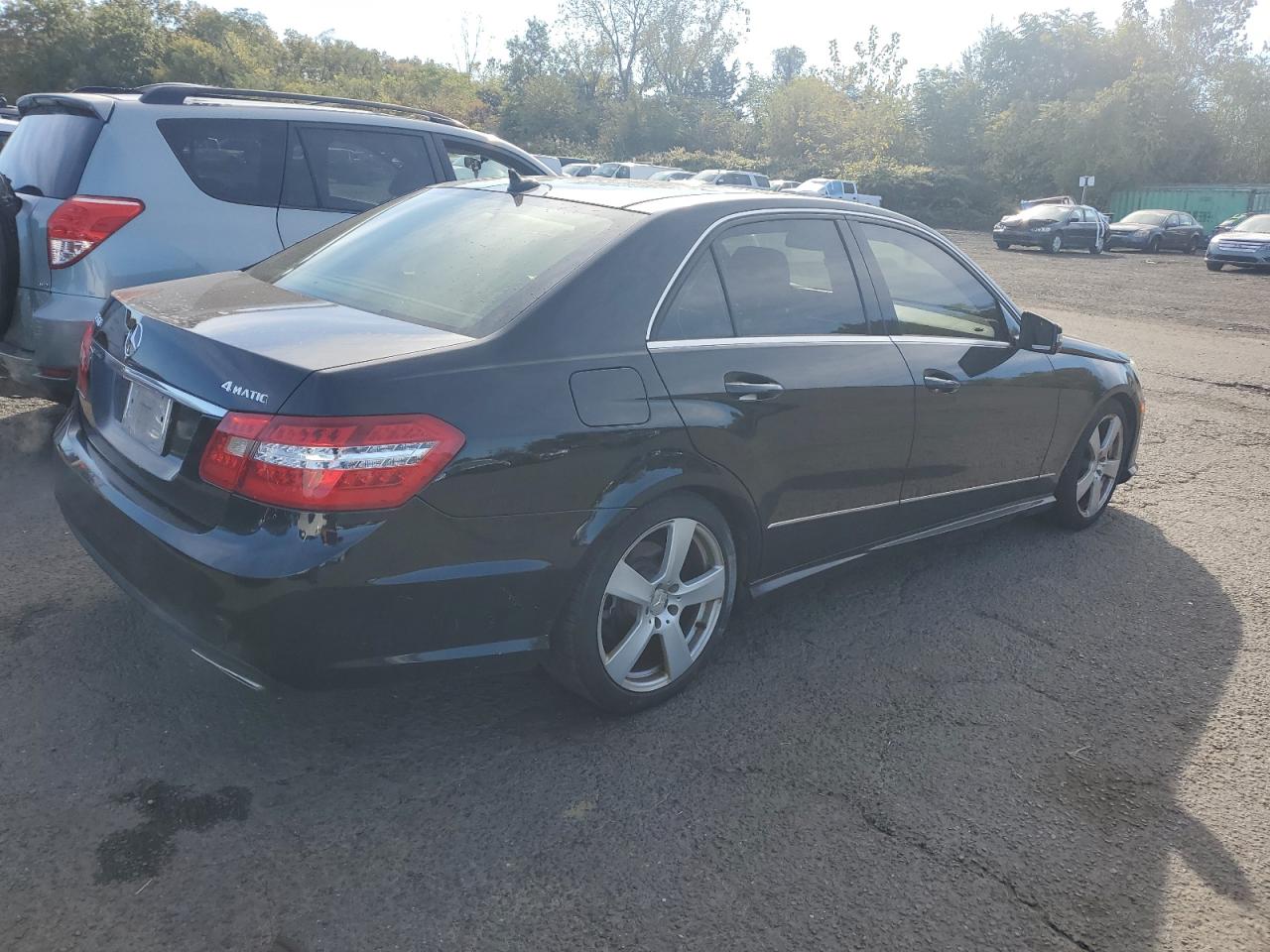 2010 Mercedes-Benz E-klasse VIN WDDHF8HB1AA115777 Copart auction photo, side / minor dent/scratches damage thumbnail 3