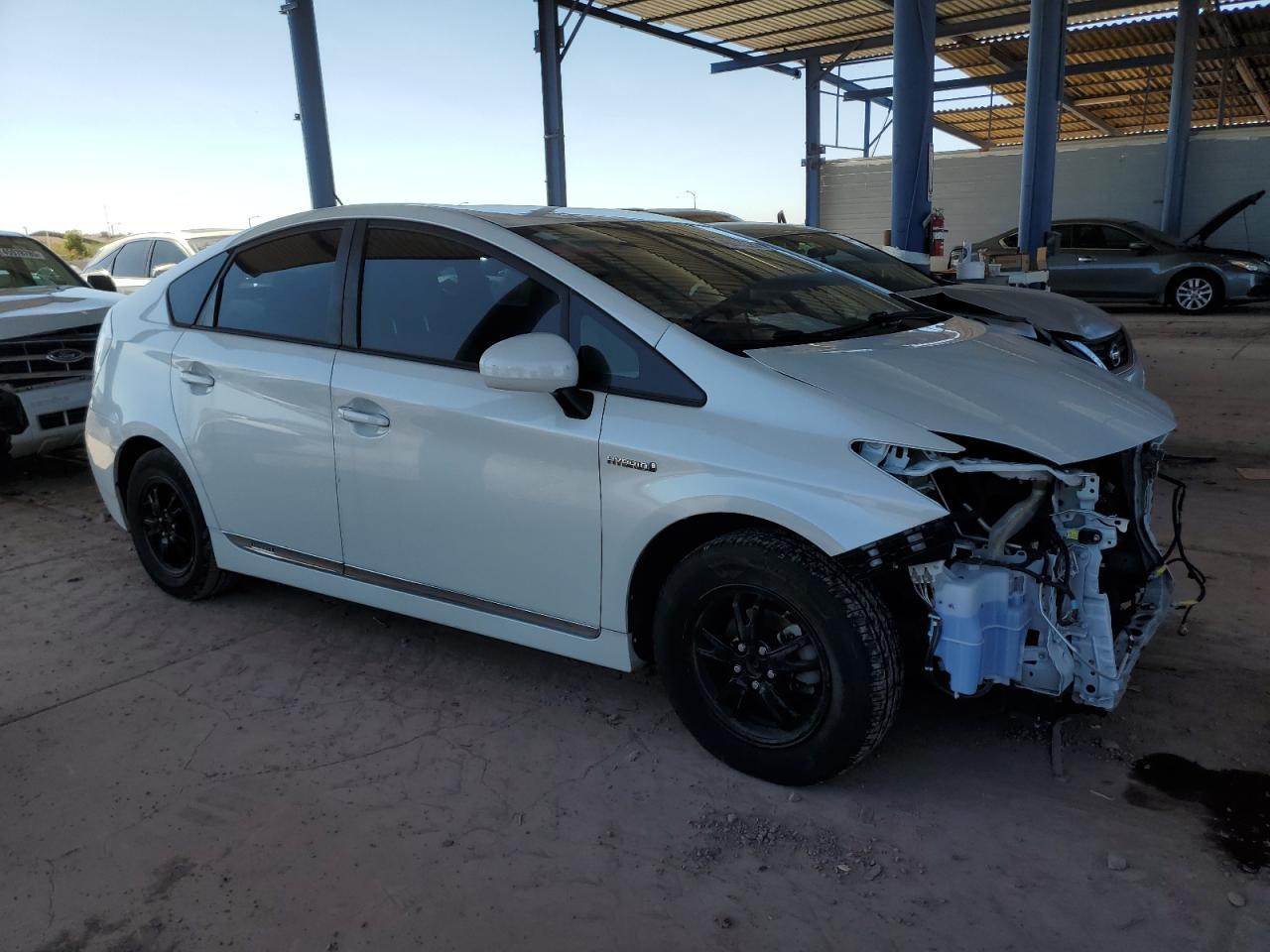 2014 Toyota Prius VIN JTDKN3DU4E1740905 Copart auction photo, front end damage thumbnail 4