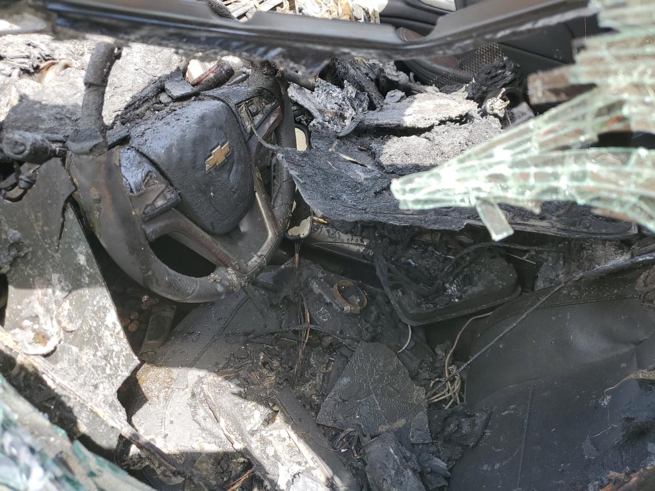2013 Chevrolet Malibu VIN 1G11J5SX8DF261915 Copart auction photo, burn damage thumbnail 8