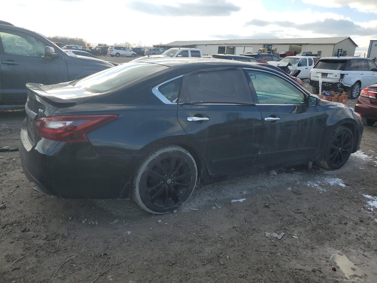 2017 Nissan Altima VIN 1N4AL3AP4HC223733 Copart auction photo, minor dent/scratches damage thumbnail 3