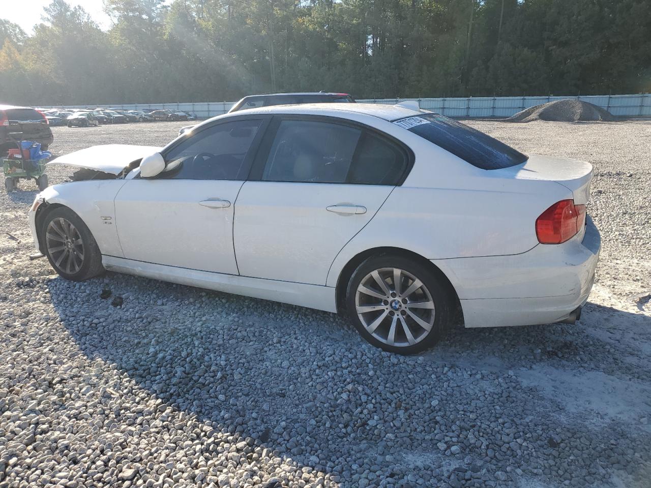 2011 BMW 3er VIN WBAPK5G50BNN79971 Copart auction photo, front end damage thumbnail 2