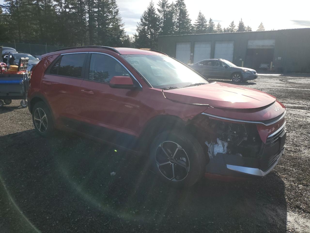 2023 KIA Niro VIN KNDCP3LE0P5094332 Copart auction photo, front end damage thumbnail 4